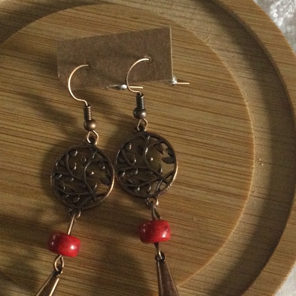 Earrings - Picture 4 of 4